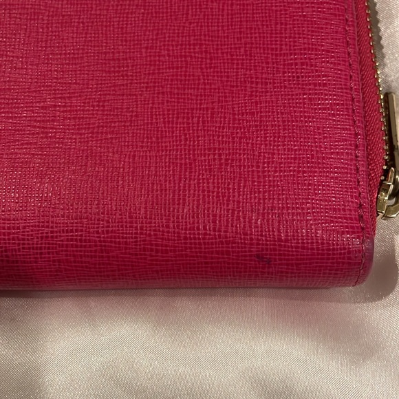 Furla Babylon Zip Around Saffiano Wallet - Picture 2 of 12
